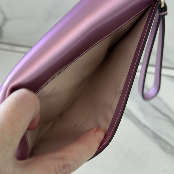 NEW and Giftable Kate Spade Pink Wristlet/Clutch - Picture 10 of 14